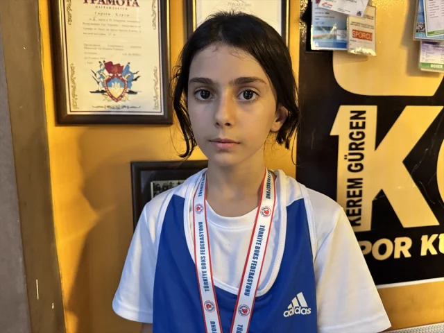 Genç Sporcu Eylül Gürgen Boks Ringlerinde Parlıyor