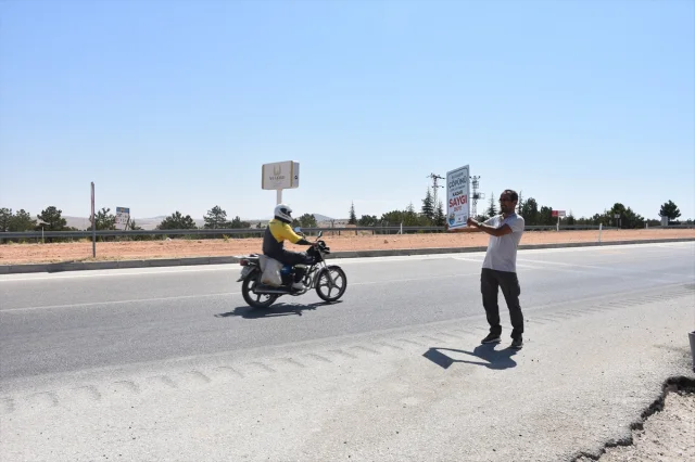 Karaman'da Akademisyen Çevre Bilinci İçin Çöpleri Topladı