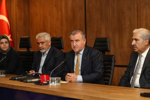 Gençlik ve Spor Bakanı Osman Aşkın Bak'ın Diyarbakır Mesajları