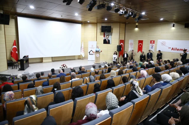 Bakan Göktaş Bingöl'de Koruyucu Aile Modelini Güçlendirdi