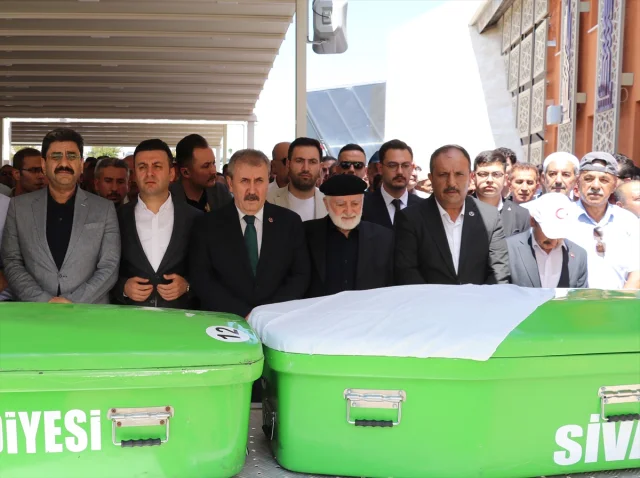 Büyük Birlik Partisi Lideri Destici, Sivas'ta Duygusal Tören...