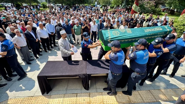 Gebze'de Kalp Krizi Geçiren Başkan Yardımcısı Arslan'a Son Görev