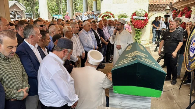 Gebze'de Kalp Krizi Geçiren Başkan Yardımcısı Arslan'a Son Görev
