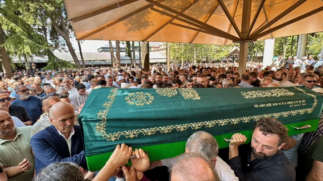 Gebze'de Kalp Krizi Geçiren Başkan Yardımcısı Arslan'a Son Görev