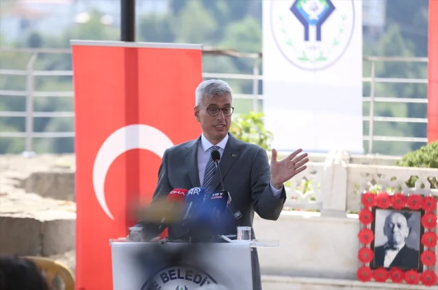 Sağlık Bakanı Memişoğlu'nun Rize Ziyaretinde Duygusal Anlar