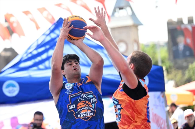 Kayseri'de Heyecan Başladı FIBA 3x3 Lite Quest Turnuvası Nefes Kesti