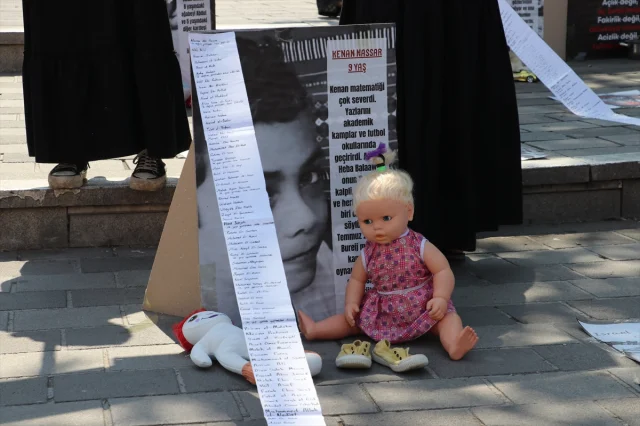 Bursa'da İmam Hatip Öğrencileri Gazze İçin Sessiz Etkinlik Düzenledi