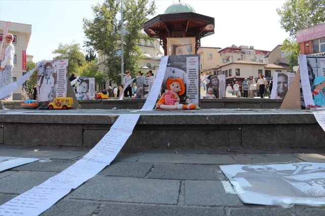 Bursa'da İmam Hatip Öğrencileri Gazze İçin Sessiz Etkinlik Düzenledi