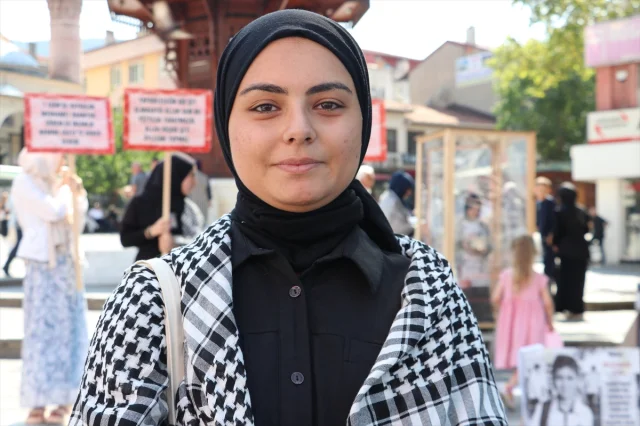 Bursa'da İmam Hatip Öğrencileri Gazze İçin Sessiz Etkinlik Düzenledi