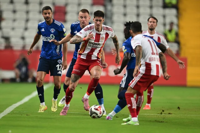 Süper Lig Heyecanı Antalyaspor-Kasımpaşa Maçıyla Başladı
