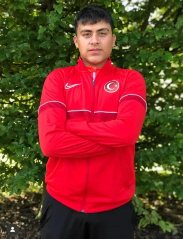 Türk Milli Sporcusu Muaz Erdem Madran Çekya'dan Altınla Dönd...