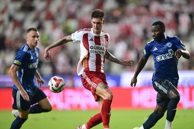 Antalyaspor'un Sezon Açılışında Kasımpaşa Karşısındaki Zaferi