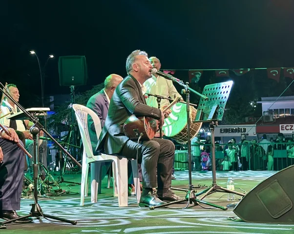 Polis Akademisi Armoni Orkestrası Kırşehir'de Neşet Ertaş'ı Türküleriyle Andı