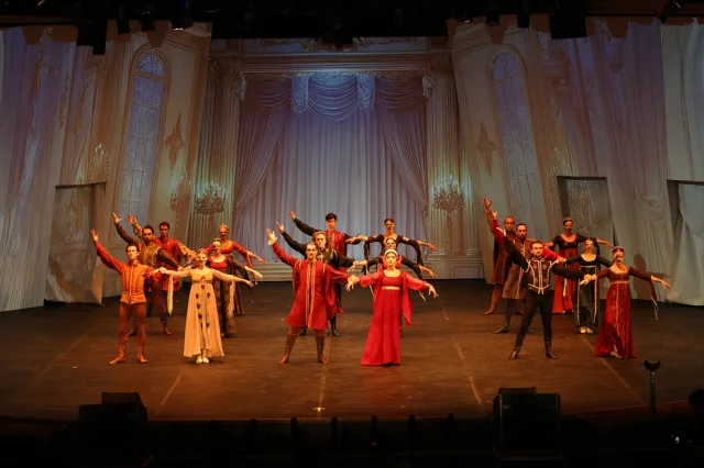 Bodrum Bale Festivali Romeo ve Juliet ile İzleyicileri Büyül...