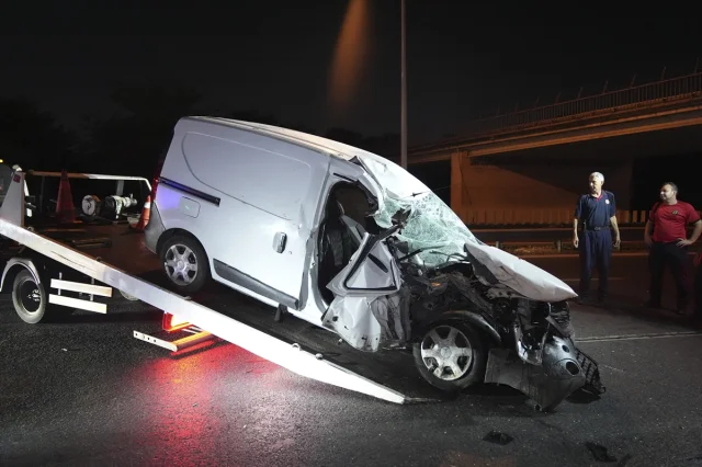 İstanbul'da Kaza Sonucu Yaralanma Olayı: Trafikte Dikkatli Olmanın Önemi