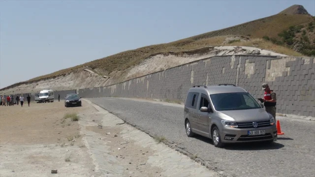 Nemrut Kalderası Turizm ve Güvenlik Denetimleriyle Göz Kamaştırıyor