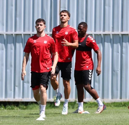 Sivasspor ve Bodrum FK Arasındaki Zorlu Mücadele Öncesi Hazırlıklar Başladı