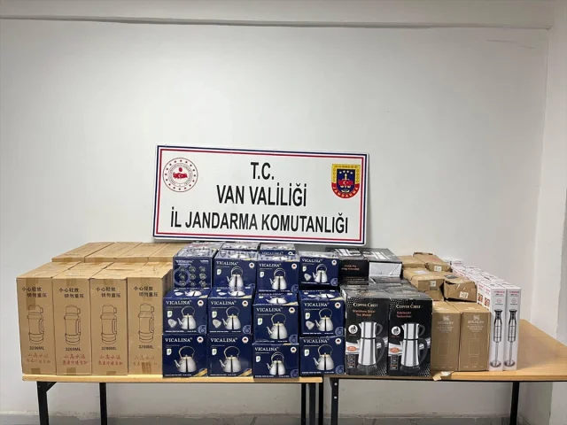 Van'da Kaçakçılığa Darbe: 43 Kişi Gözaltında