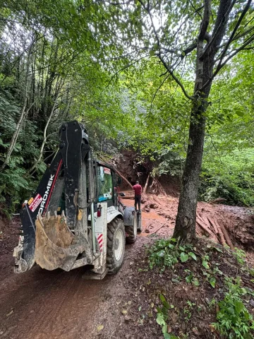 Rize'de Şiddetli Yağışlar Heyelanlara Sebep Oldu