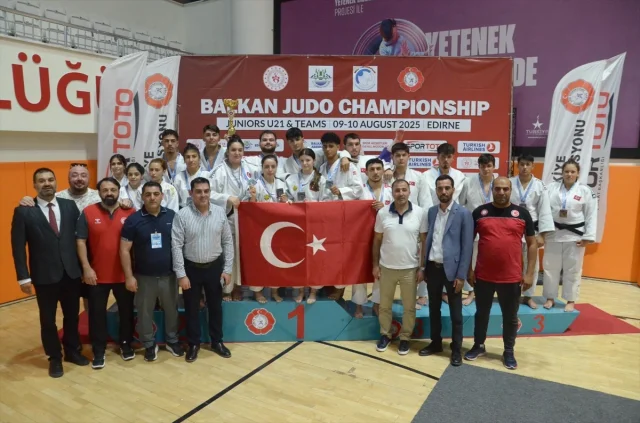 Edirne Judo Arenasında Heyecan Doruktaydı 21 Yaş Altı Balkan Şampiyonası'nda Türkiye Zirveye Yakın