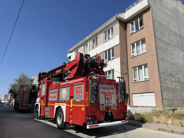 Eskişehir'de Bir Yangın Felaketi: Dumandan Etkilenen Kişi Yaşamını Yitirdi