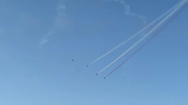 Türk Yıldızlarının Trabzon Semalarında Büyüleyici Gösterisi
