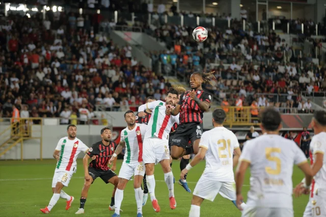 Trendyol 1. Lig'de Arca Çorum FK'dan Sezon Açılışında Görkemli Zafer