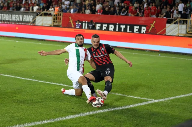Trendyol 1. Lig'de Arca Çorum FK'dan Sezon Açılışında Görkemli Zafer