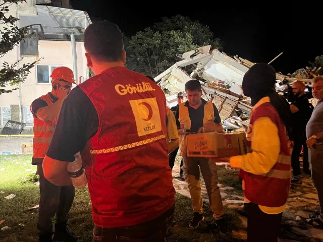 Türk Kızılay'ın Deprem Sonrası Balıkesir'deki Destek Faaliyetleri