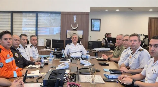 Jandarma Balıkesir'deki Deprem Sonrası Hızla Harekete Geçti