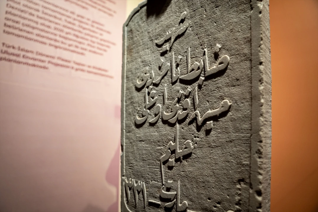 Türk-İslam Dönemi Mezar Taşları Dijital Hafızaya Aktarılıyor