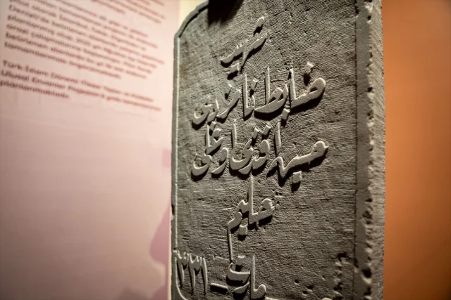 Türk-İslam Dönemi Mezar Taşları Dijital Hafızaya Aktarılıyor