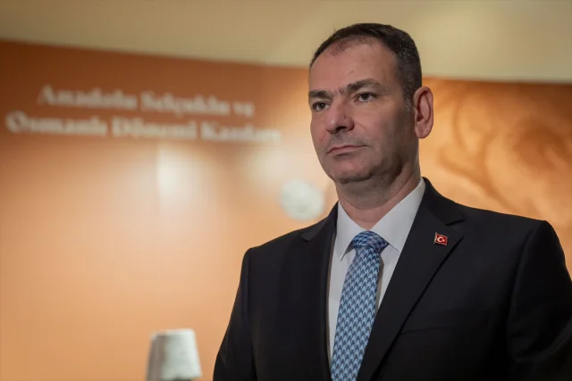 Türk-İslam Dönemi Mezar Taşları Dijital Hafızaya Aktarılıyor