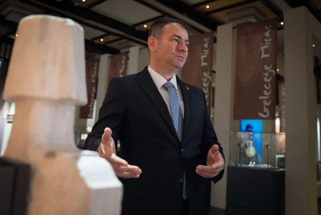 Türk-İslam Dönemi Mezar Taşları Dijital Hafızaya Aktarılıyor