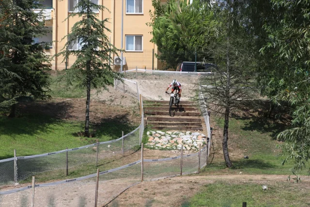 Burak Başer Dünya Şampiyonası İçin Pedal Çeviriyor