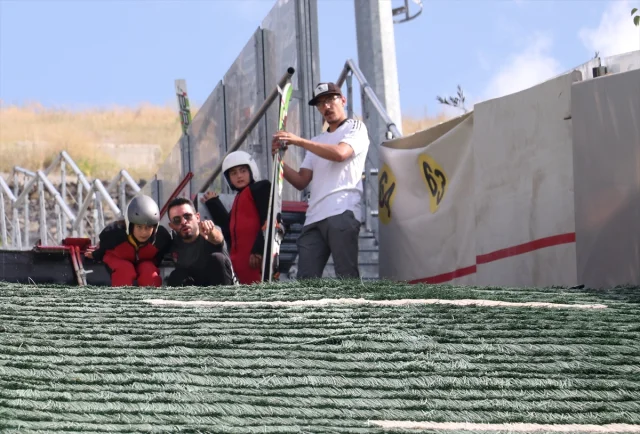 Erzurum'da Gençler Kayakla Atlama Sporunda Geleceğe Hazırlanıyor