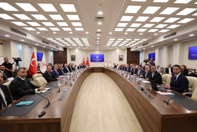 Bakan Işıkhan Toplu Sözleşme Görüşmelerini Değerlendirdi