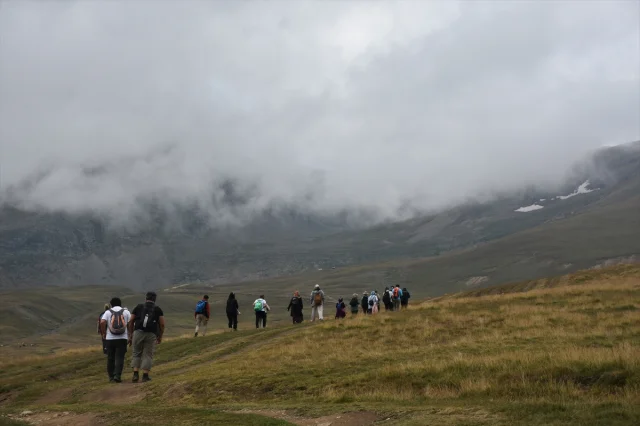 Çakırgöl'ün Büyüleyici Manzarası Doğa Tutkunlarını Cezbediyor
