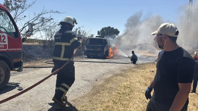 Edirne'de Akaryakıt Tankerinde Yangın Panik Yarattı
