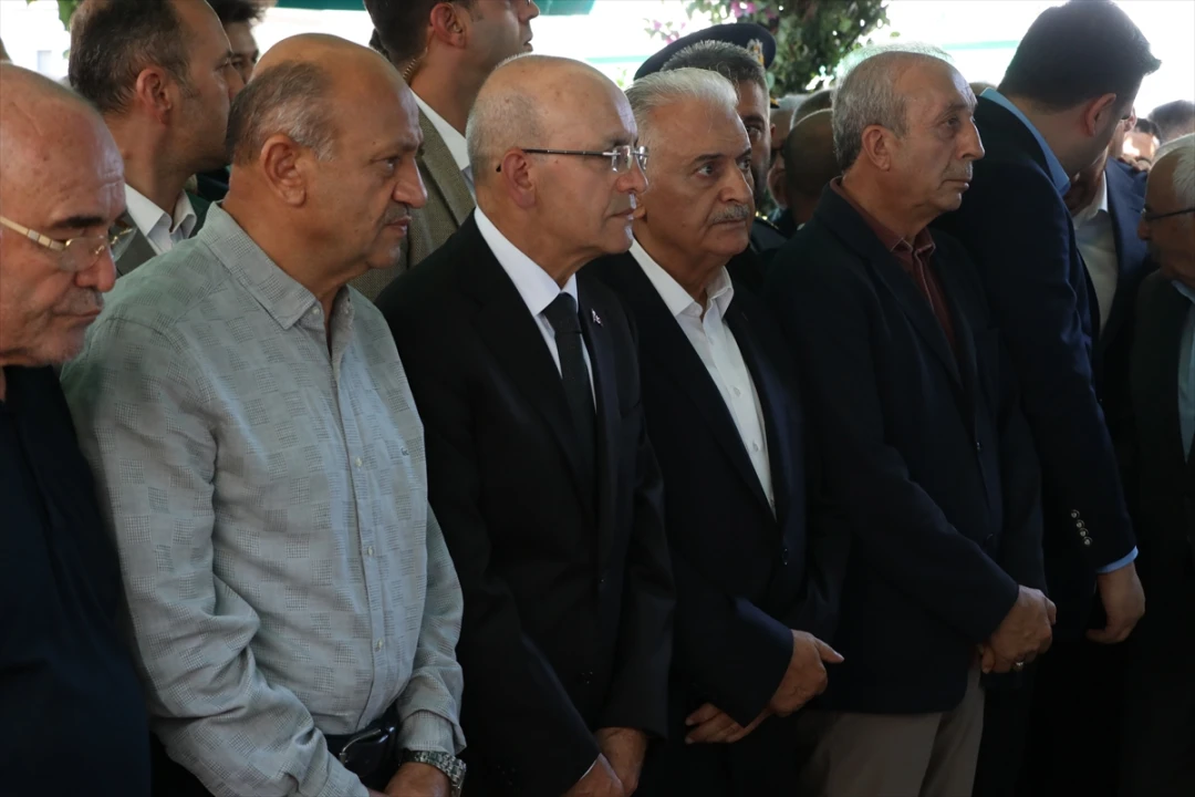 Nazmi Şimşek Yalova'da Son Yolculuğuna Uğurlandı