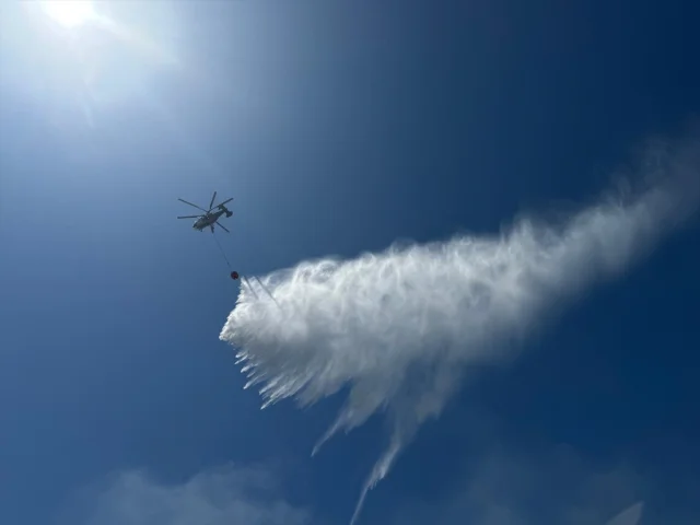 Çanakkale'deki Orman Yangını Kontrol Altına Alınmaya Çalışılıyor