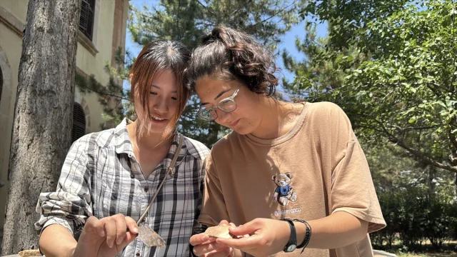 Üçhöyük'te Japon Arkeologlar Geçmişin İzlerini Sürüyor