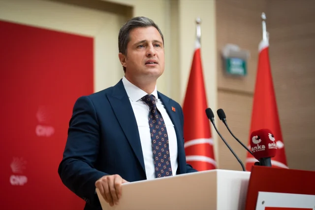 CHP'den Gizli Toplantı Açıklaması ve Eleştiriler