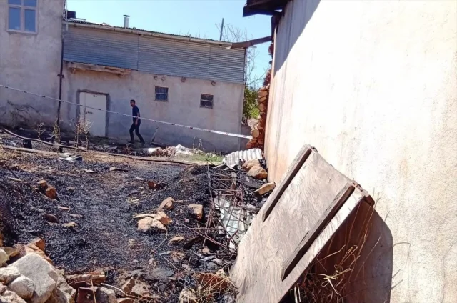 Elazığ'da Tarihi Kervansaray Yangın Tehlikesiyle Yüzleşti