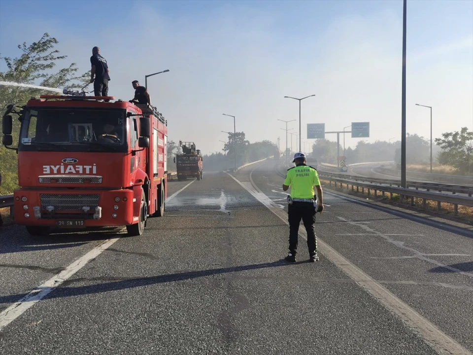 Kırklareli'nde Çıkan Anız Yangını Hızla Kontrol Altına Alındı