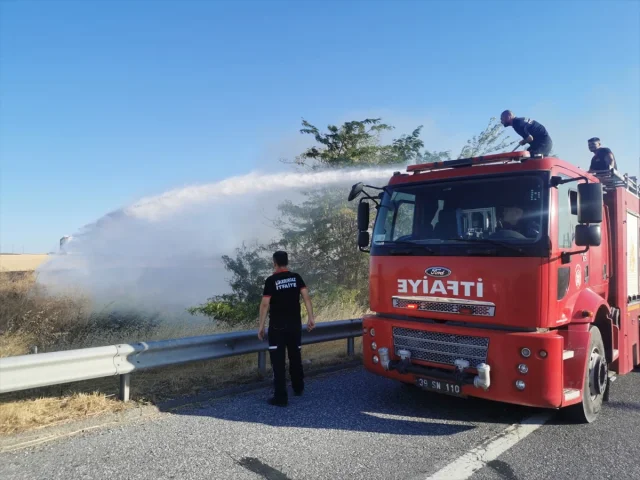 Kırklareli'nde Çıkan Anız Yangını Hızla Kontrol Altına Alındı