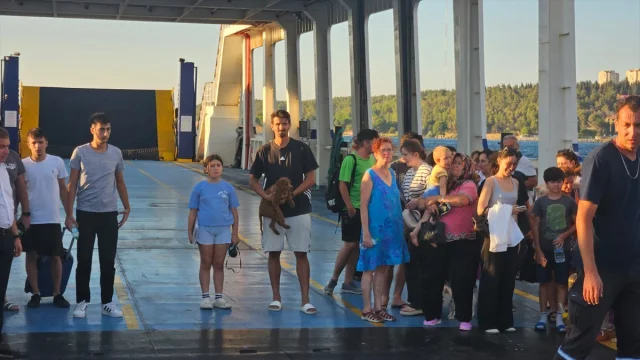 Çanakkale'de Büyük Orman Yangınına Müdahale Devam Ediyor
