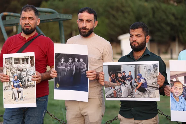 Suriye'de Binlerce Kişi İsrail'in Gazze Saldırılarına Karşı Sokaktaydı