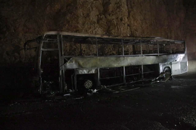 Hatay'da Yolcu Otobüsünde Korkutan Yangın