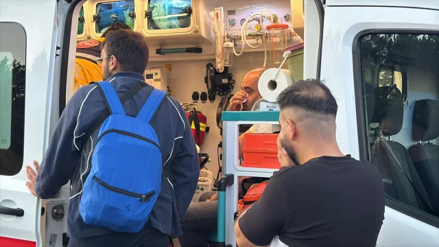Anadolu Otoyolu'nda Feci Kaza: Otobüs Kamyona Çarptı 1 Ölü 10 Yaralı